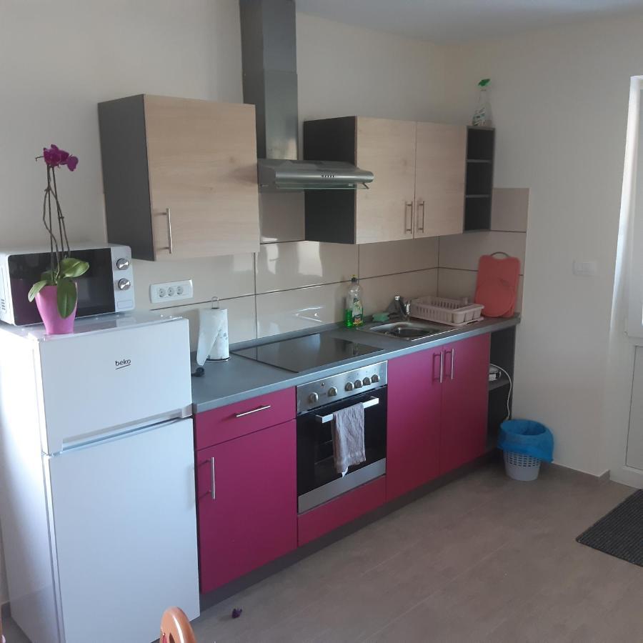 Apartma In Sobe Pilih Vipava Exterior foto
