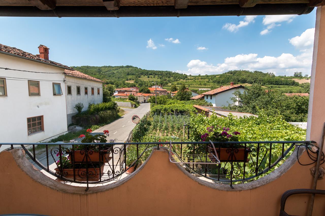 Apartma In Sobe Pilih Vipava Exterior foto